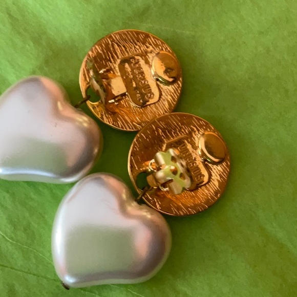 NEW! VERSUS Gianni Versace Large Clip On Earrings - Picture 5 of 5